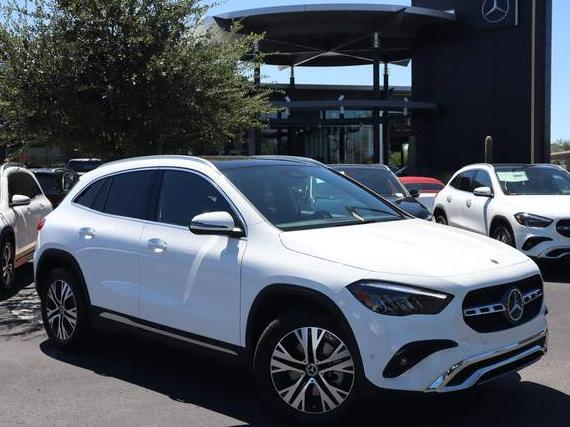 MERCEDES-BENZ GLA-CLASS 2025 W1N4N4GB8SJ668765 image