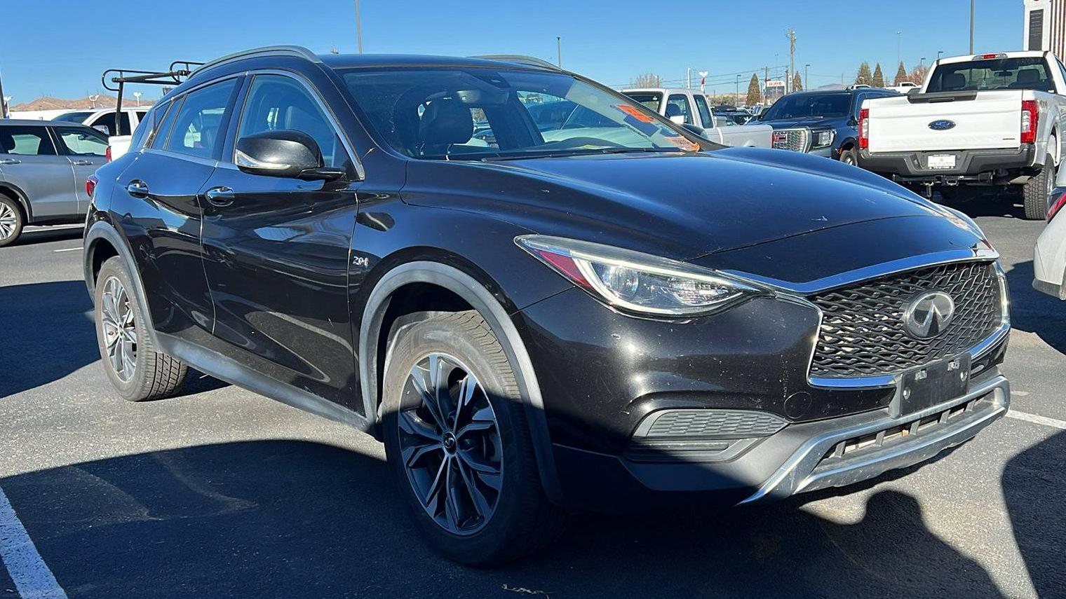 INFINITI QX30 2019 SJKCH5CR2KA010570 image