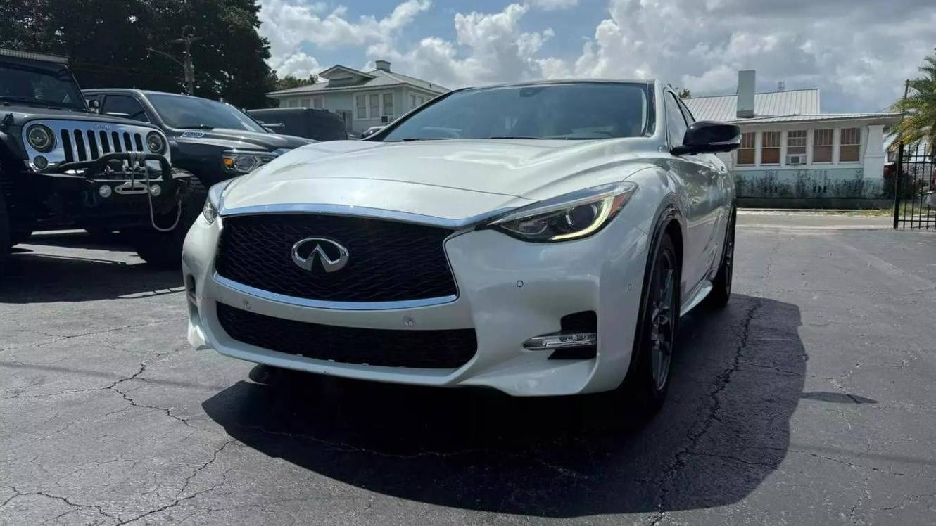 INFINITI QX30 2018 SJKCH5CP3JA057670 image