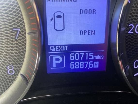 INFINITI QX80 2017 JN8AZ2NF9H9645566 image