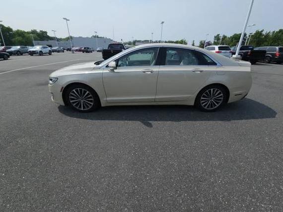 LINCOLN MKZ 2018 3LN6L5C91JR601813 image