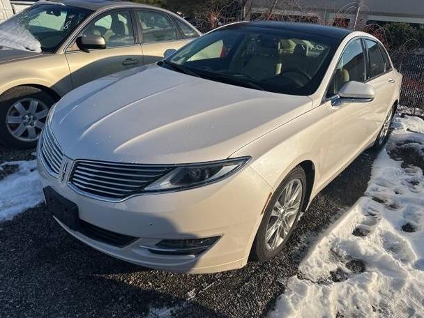 LINCOLN MKZ 2014 3LN6L2LU0ER820125 image