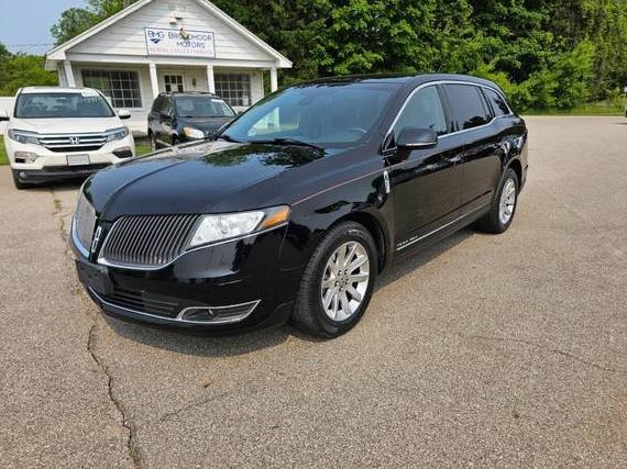LINCOLN MKT 2016 2LMHJ5NK6GBL01209 image