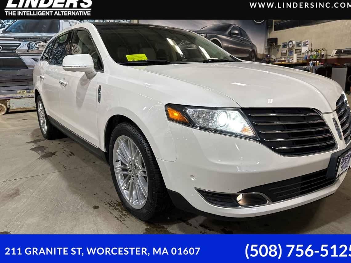 LINCOLN MKT 2019 2LMHJ5AT5KBL02908 image