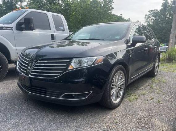 LINCOLN MKT 2019 2LMHJ5AT9KBL02023 image