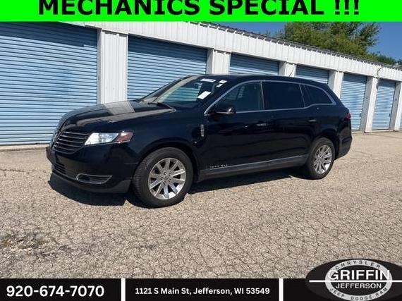 LINCOLN MKT 2019 2LMHJ5NK9KBL00984 image