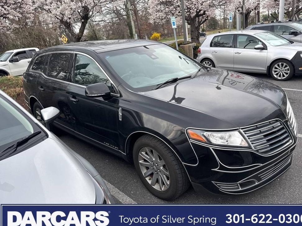 LINCOLN MKT 2017 2LMHJ5NK4HBL01713 image