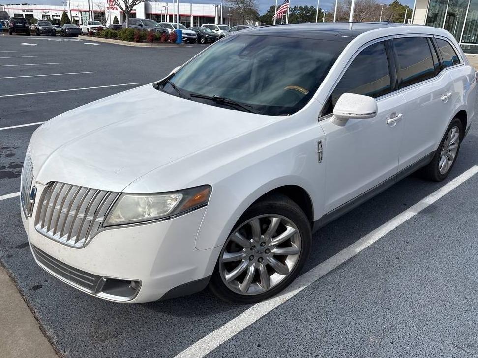 LINCOLN MKT 2010 2LMHJ5FR8ABJ10071 image