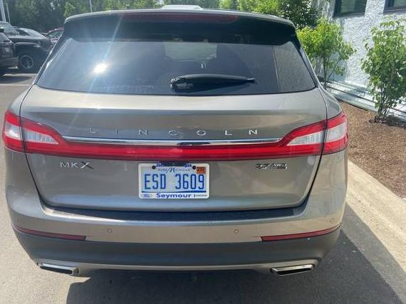LINCOLN MKX 2016 2LMTJ8LP9GBL45411 image