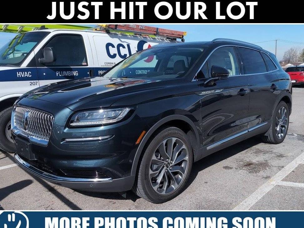 LINCOLN NAUTILUS 2023 2LMPJ8K92PBL04090 image