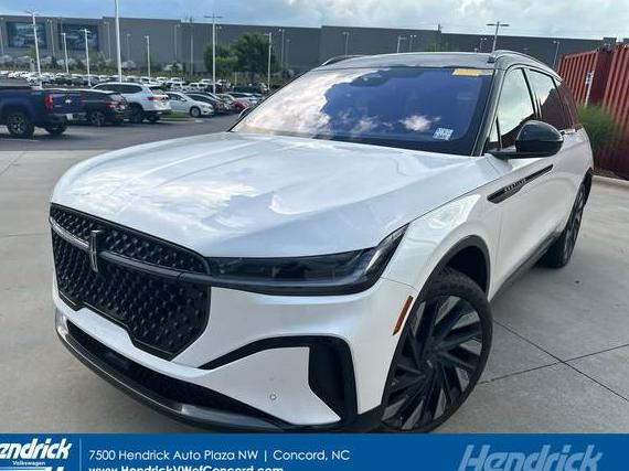 LINCOLN NAUTILUS 2025 5LMPJ8K40SJ885428 image
