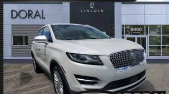 LINCOLN MKC 2019 5LMCJ1C99KUL37426 image