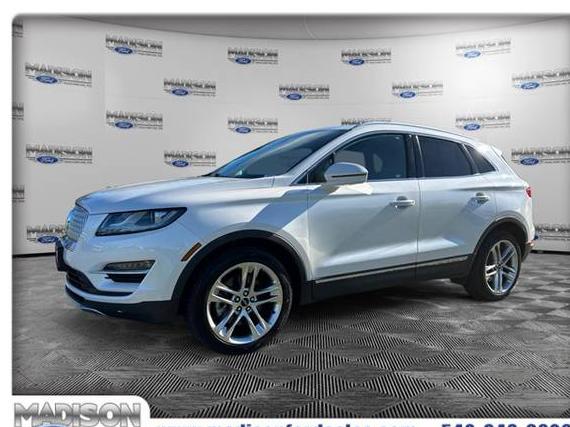 LINCOLN MKC 2019 5LMCJ3D95KUL52953 image LINCOLN MKC 2019 5LMCJ3D95KUL52953 image
