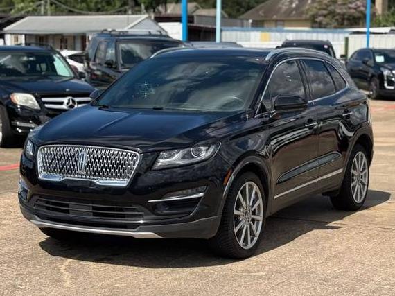 LINCOLN MKC 2019 5LMCJ3C97KUL17235 image
