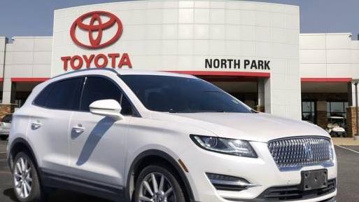 LINCOLN MKC 2019 5LMCJ3C99KUL23182 image