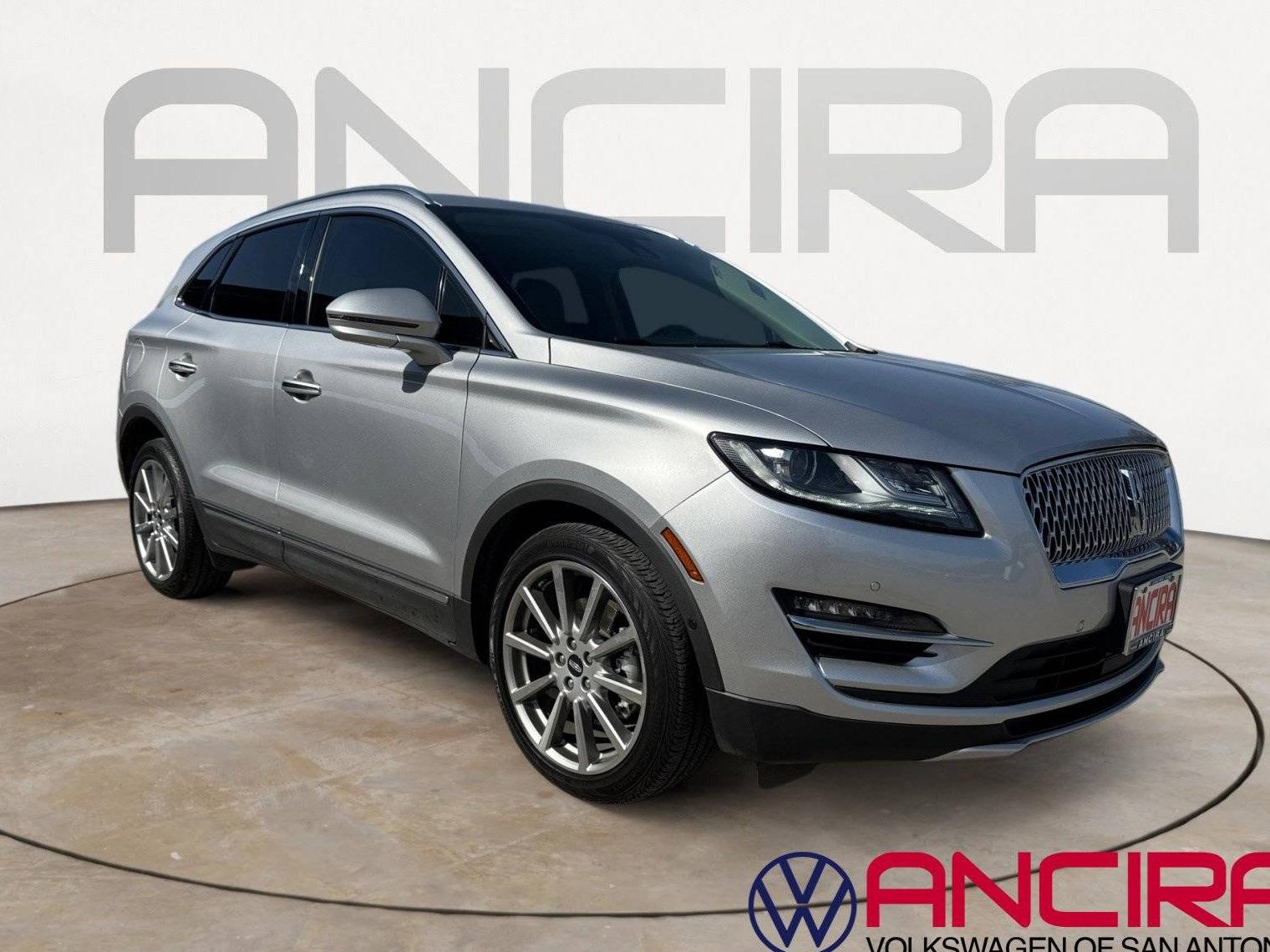 LINCOLN MKC 2019 5LMCJ3C97KUL48887 image