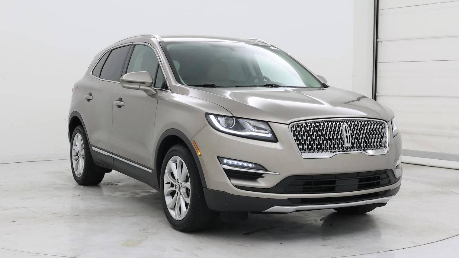 LINCOLN MKC 2019 5LMCJ2C96KUL35686 image