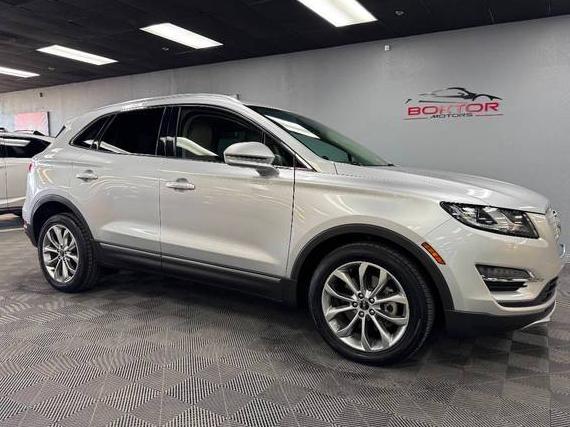 LINCOLN MKC 2019 5LMCJ2C96KUL11999 image