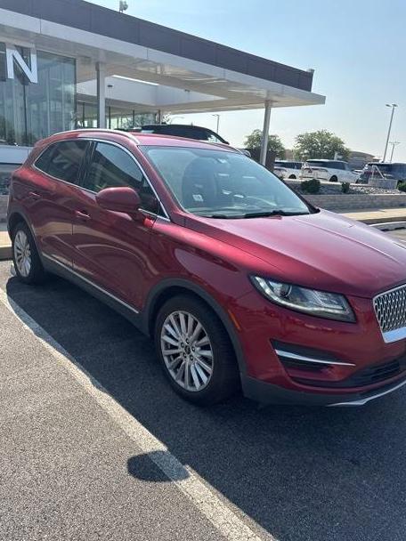 LINCOLN MKC 2019 5LMCJ1C93KUL07760 image