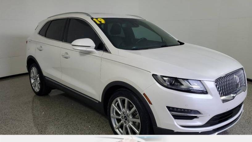 LINCOLN MKC 2019 5LMCJ3C96KUL38450 image