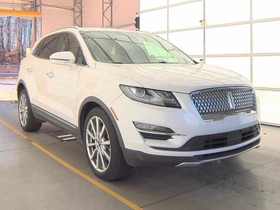 LINCOLN MKC 2019 5LMCJ3C95KUL46216 image