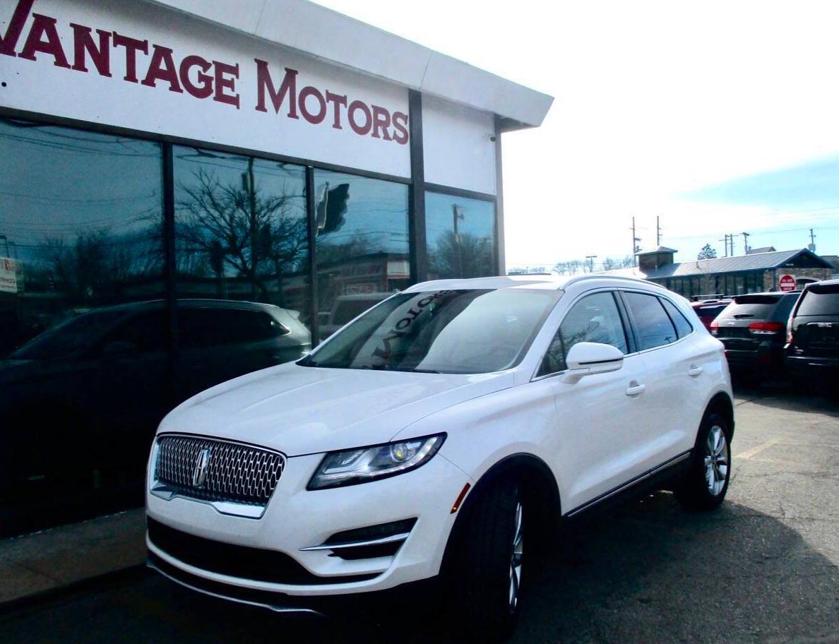 LINCOLN MKC 2019 5LMCJ2C97KUL26270 image