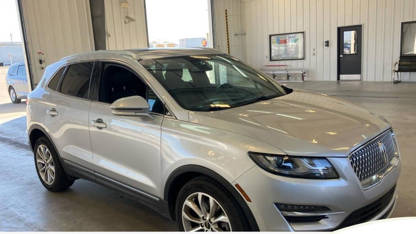 LINCOLN MKC 2019 5LMCJ2C90KUL30421 image