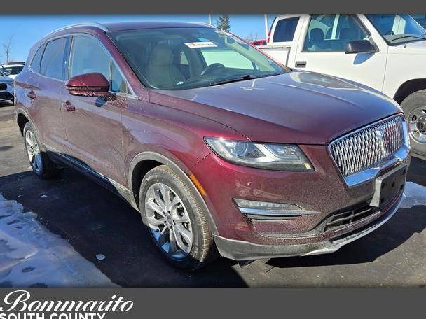 LINCOLN MKC 2019 5LMCJ2D95KUL17808 image