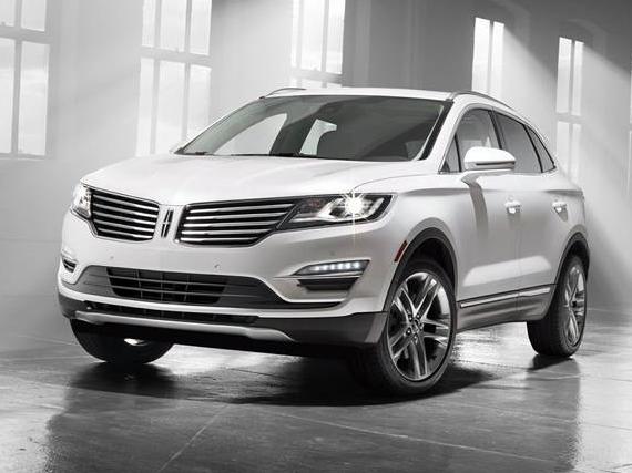 LINCOLN MKC 2018 5LMCJ2D9XJUL05135 image