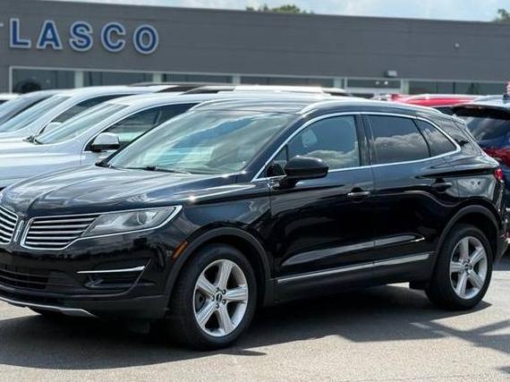 LINCOLN MKC 2018 5LMCJ1C9XJUL00870 image LINCOLN MKC 2018 5LMCJ1C9XJUL00870 image