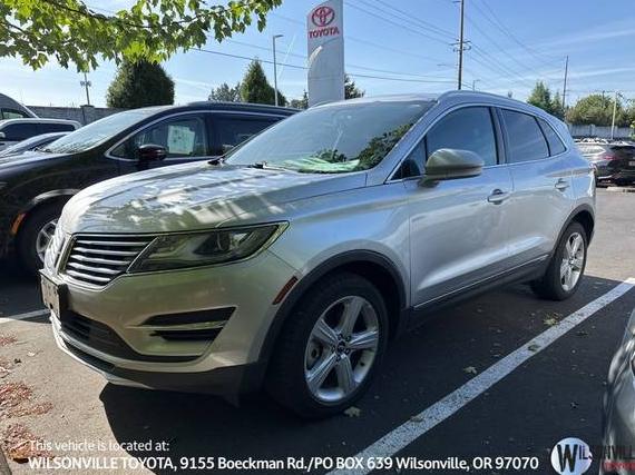 LINCOLN MKC 2017 5LMCJ1D99HUL35053 image
