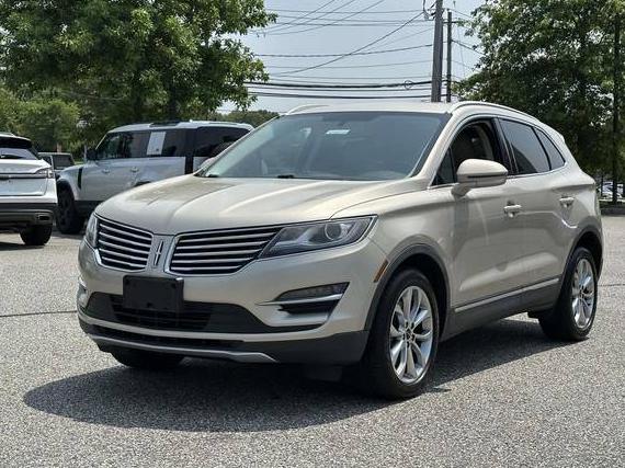 LINCOLN MKC 2017 5LMCJ2D96HUL51569 image