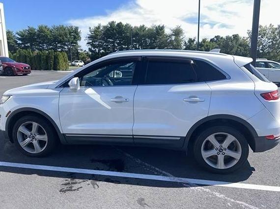 LINCOLN MKC 2017 5LMCJ1D96HUL32420 image LINCOLN MKC 2017 5LMCJ1D96HUL32420 image