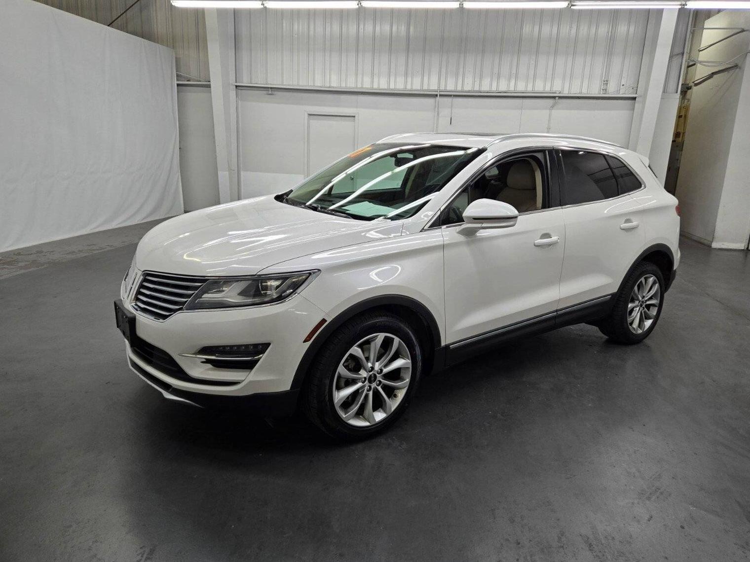 LINCOLN MKC 2017 5LMCJ2C90HUL24854 image