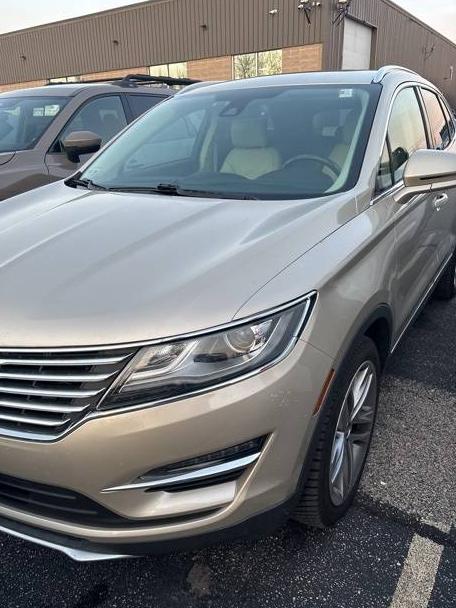 LINCOLN MKC 2017 5LMCJ3D95HUL69745 image