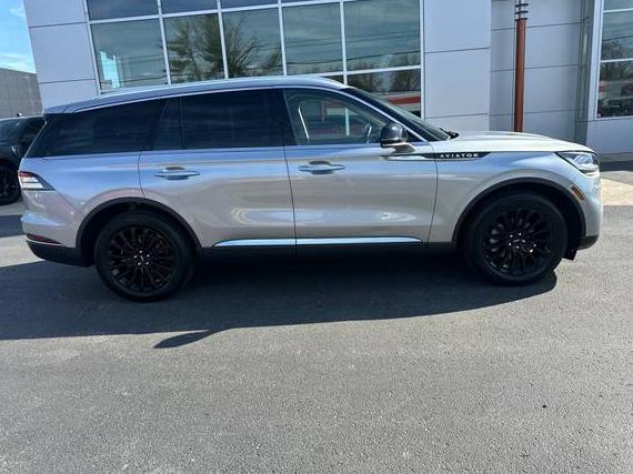 LINCOLN AVIATOR 2023 5LM5J6XC2PGL14233 image