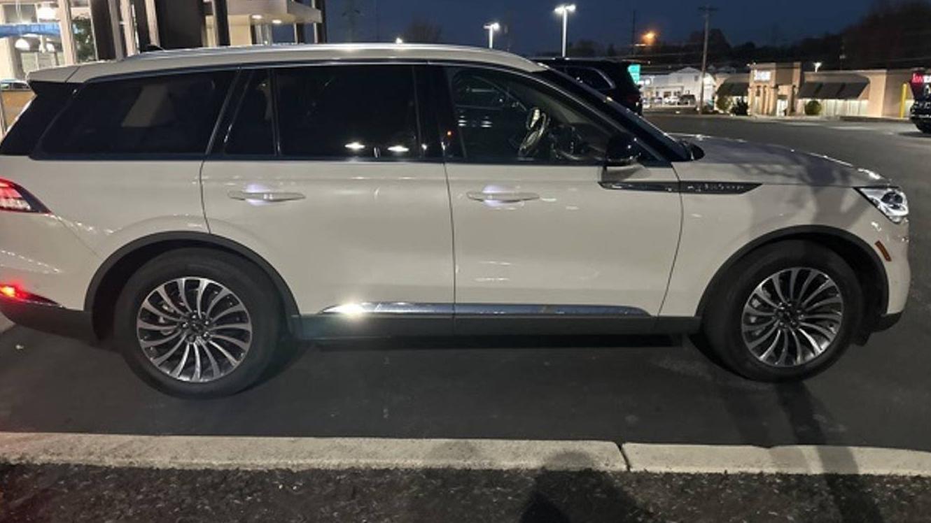 LINCOLN AVIATOR 2023 5LM5J7XC0PGL13376 image