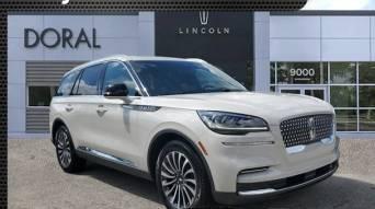 LINCOLN AVIATOR 2023 5LM5J7WC3PGL05256 image