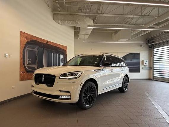 LINCOLN AVIATOR 2023 5LM5J7XC5PGL07797 image