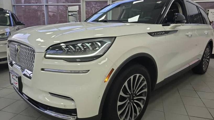 LINCOLN AVIATOR 2023 5LM5J7XC8PGL19491 image