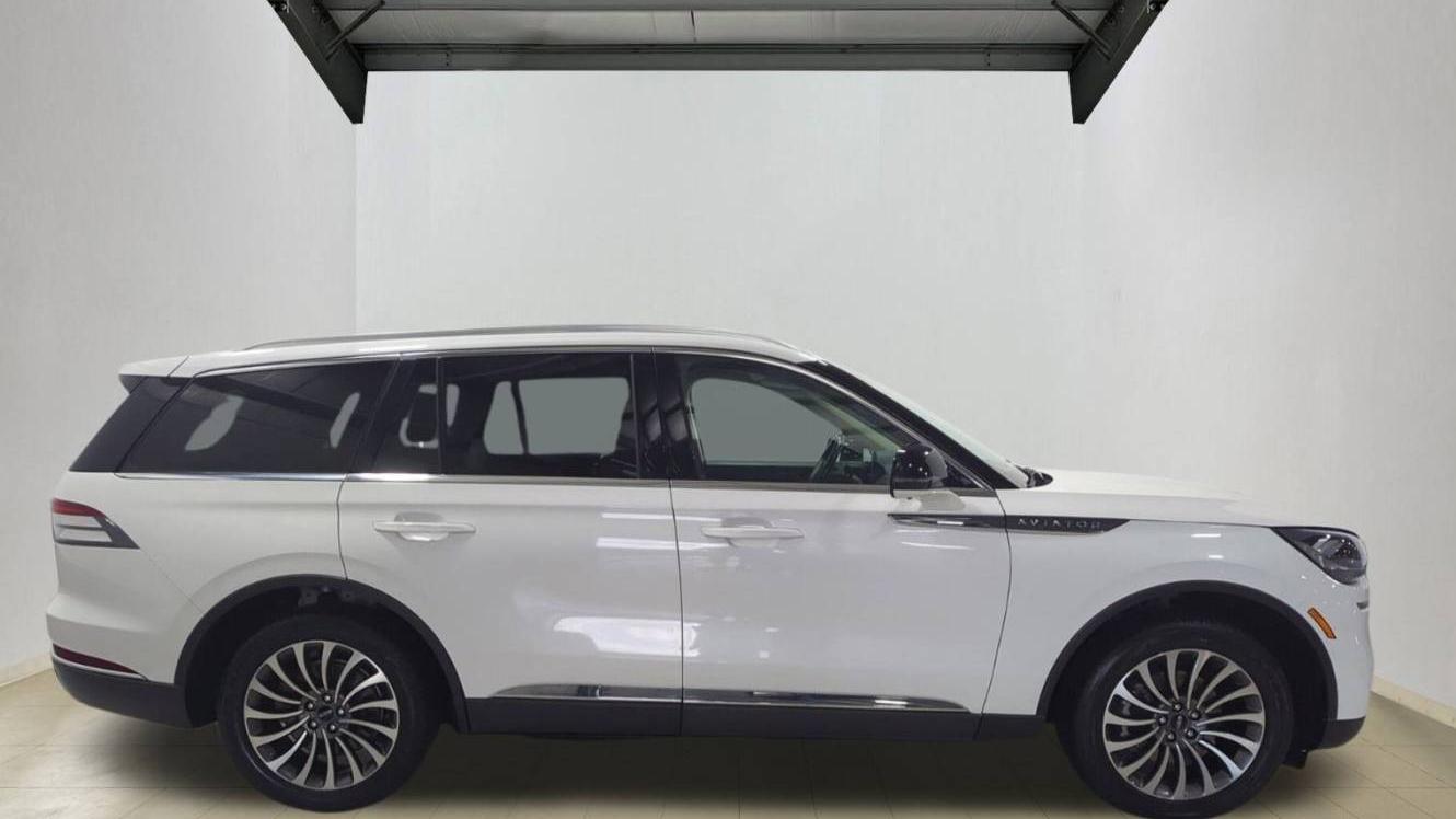 LINCOLN AVIATOR 2021 5LM5J7XCXMGL16068 image