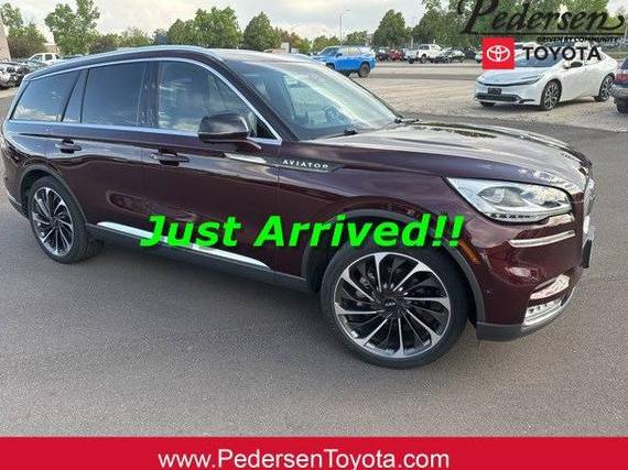 LINCOLN AVIATOR 2021 5LM5J7XC4MGL19211 image