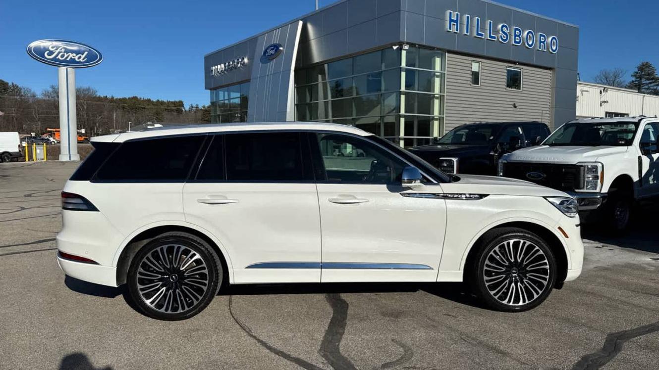 LINCOLN AVIATOR 2022 5LM5J9XC9NGL06189 image