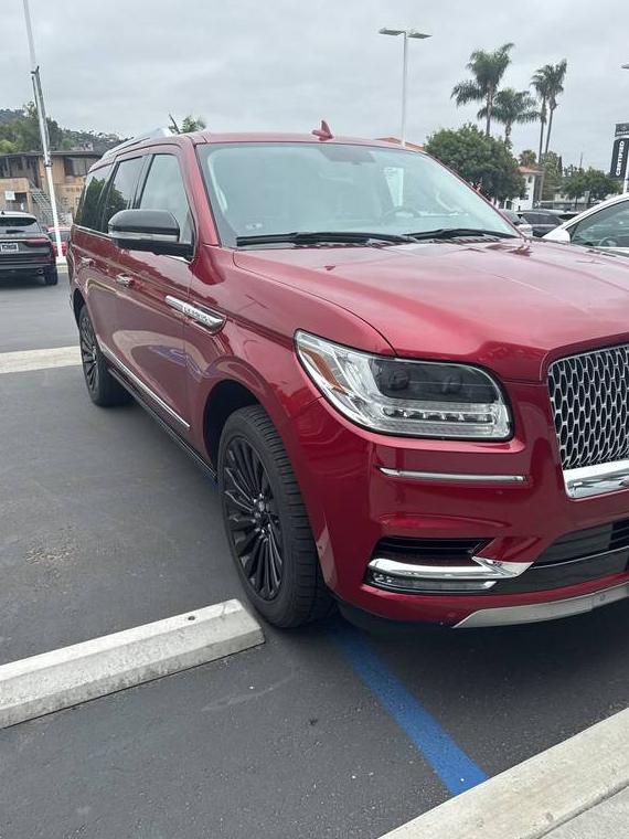 LINCOLN NAVIGATOR 2018 5LMJJ2LT5JEL03565 image