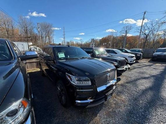 LINCOLN NAVIGATOR 2018 5LMJJ2JT0JEL02200 image LINCOLN NAVIGATOR 2018 5LMJJ2JT0JEL02200 image