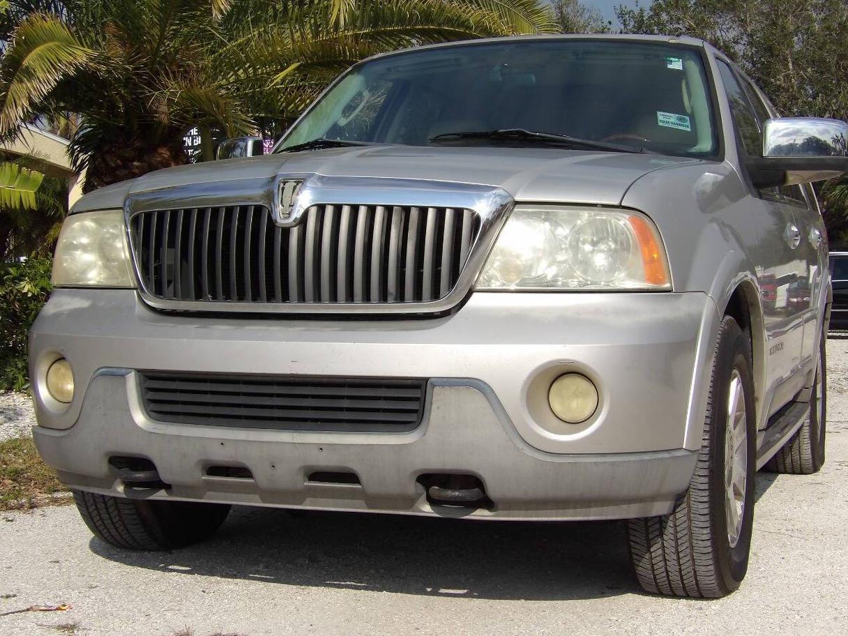 LINCOLN NAVIGATOR 2003 5LMFU27R33LJ33247 image