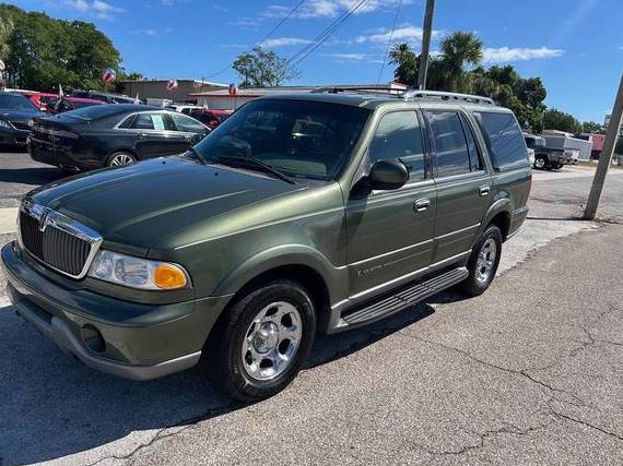 LINCOLN NAVIGATOR 2001 5LMFU28R11LJ13042 image LINCOLN NAVIGATOR 2001 5LMFU28R11LJ13042 image