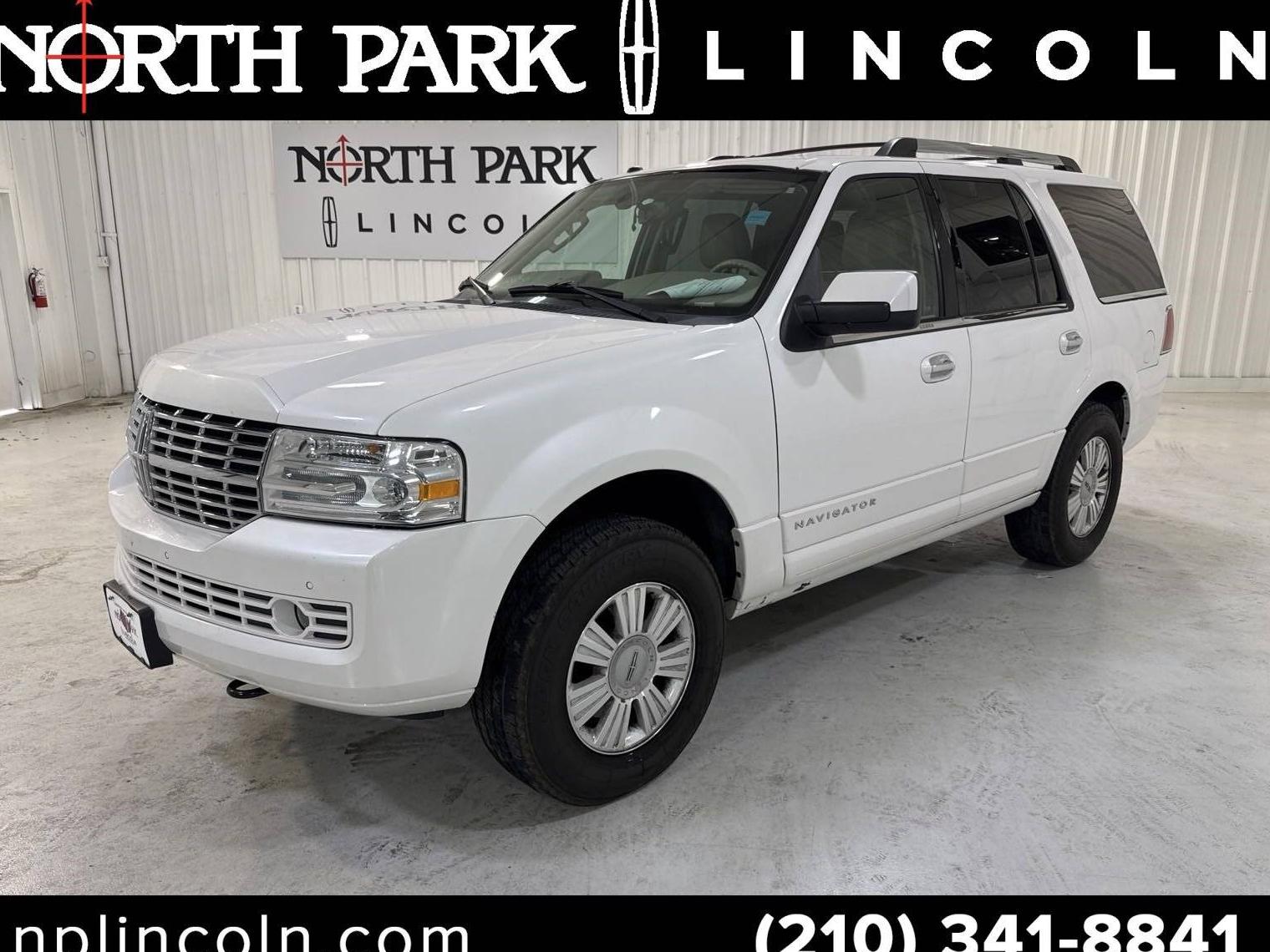 LINCOLN NAVIGATOR 2014 5LMJJ2H59EEL08221 image