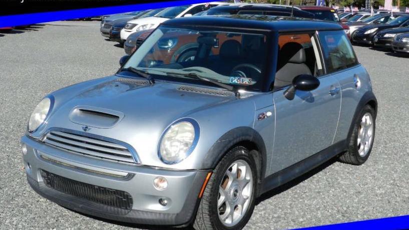 MINI COOPER 2003 WMWRE334X3TD67824 image