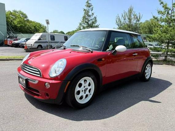 MINI COOPER 2005 WMWRC335X5TJ71347 image